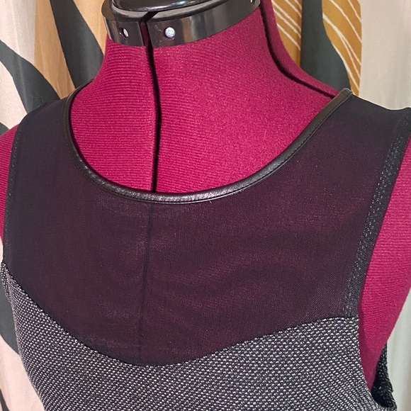 Express Black and Gray Women's Top - Picture 2 of 9